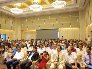 Conference (32)